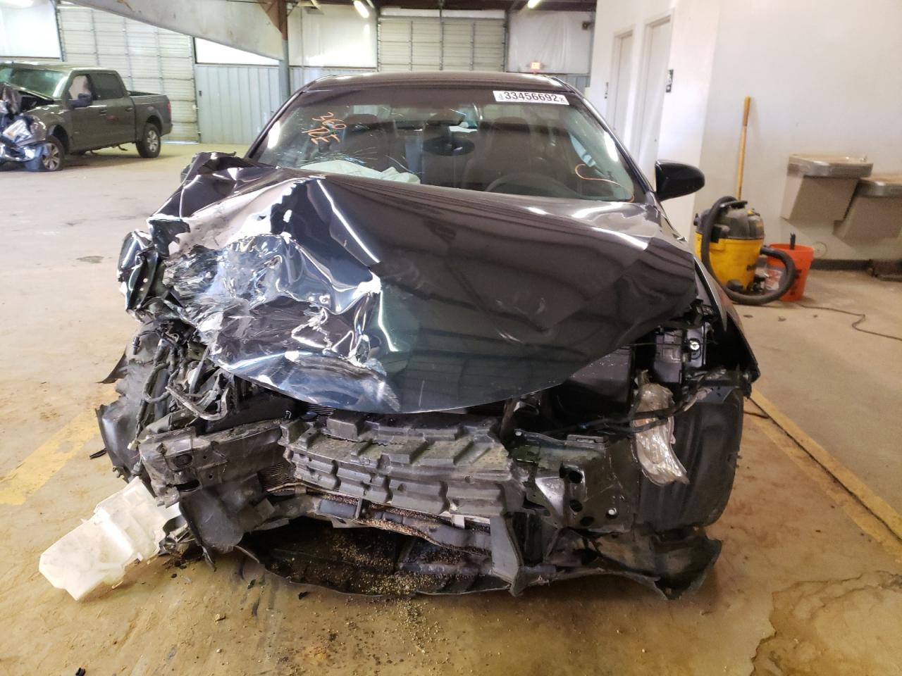 Photo 9 from auction – 2016 TOYOTA CAMRY LE with VIN 4T1BF1FK6GU552008
