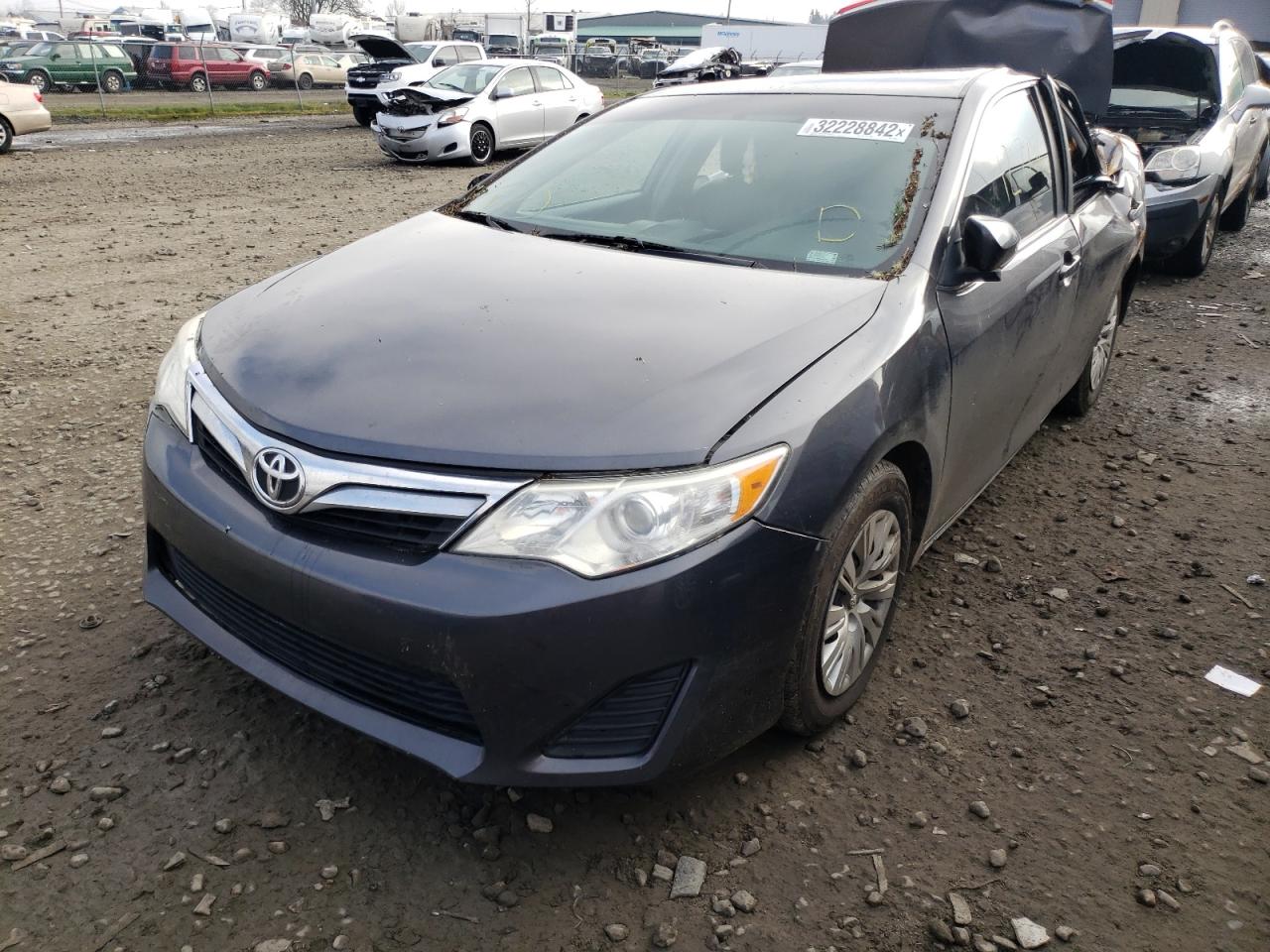 Photo 2 from auction – 2014 TOYOTA CAMRY L with VIN 4T4BF1FK4ER345247