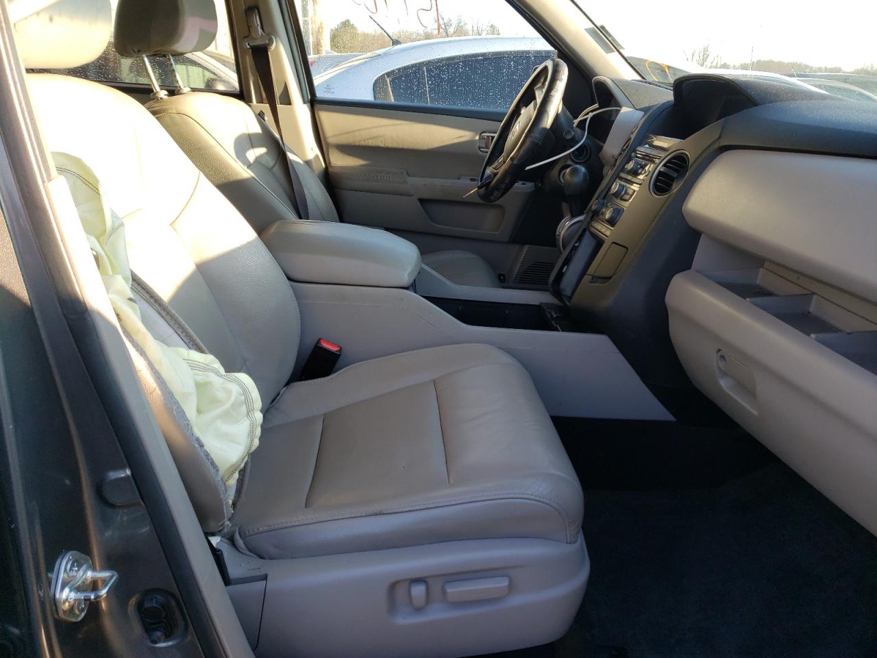 Photo 5 from auction – 2013 HONDA PILOT EXL with VIN 5FNYF3H5XDB038748