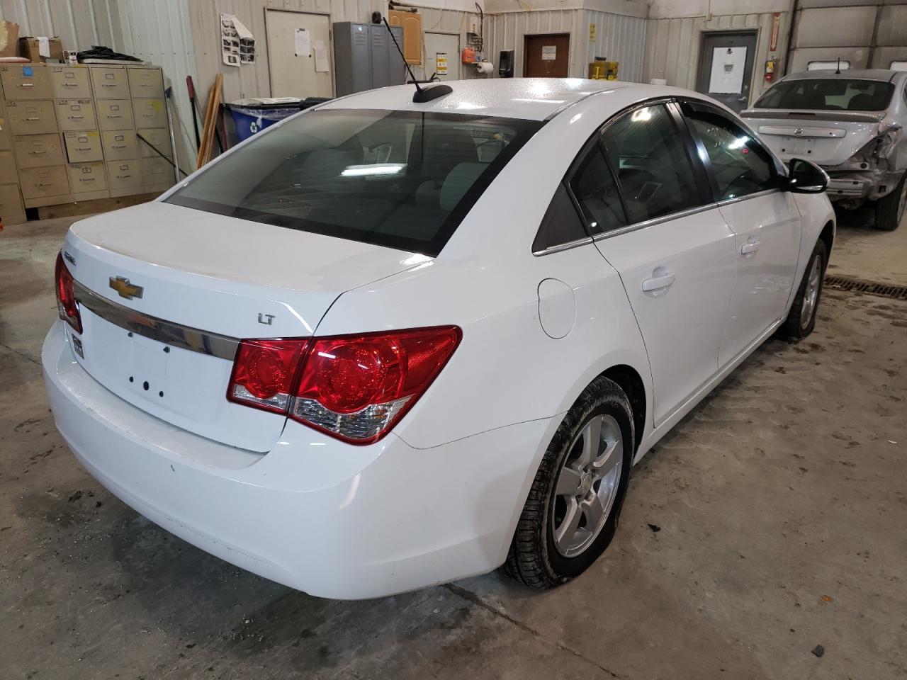 Photo 4 from auction – 2015 CHEVROLET CRUZE LT with VIN 1G1PC5SB6F7258257