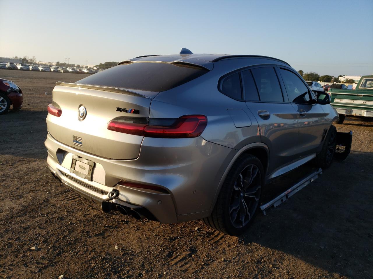 Photo 4 from auction – 2020 BMW X4 M COMPE with VIN 5YMUJ0C06L9B53115