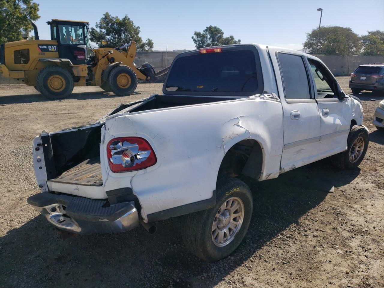 Photo 4 from auction – 2003 FORD F150 SUPER with VIN 1FTRW07633KC48008