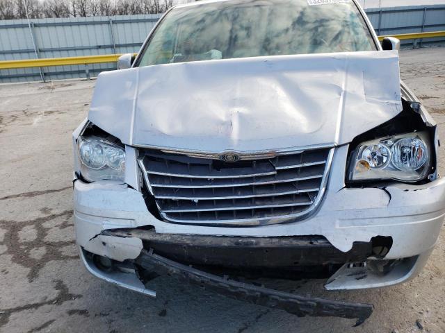 Photo 9 from auction – 2008 CHRYSLER TOWN & COU with VIN 2A8HR54P68R817044