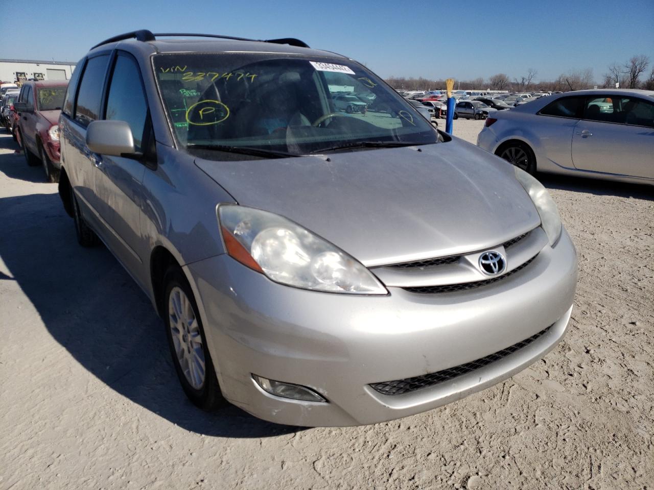 Photo 1 from auction – 2010 TOYOTA SIENNA XLE with VIN 5TDYK4CC6AS337474