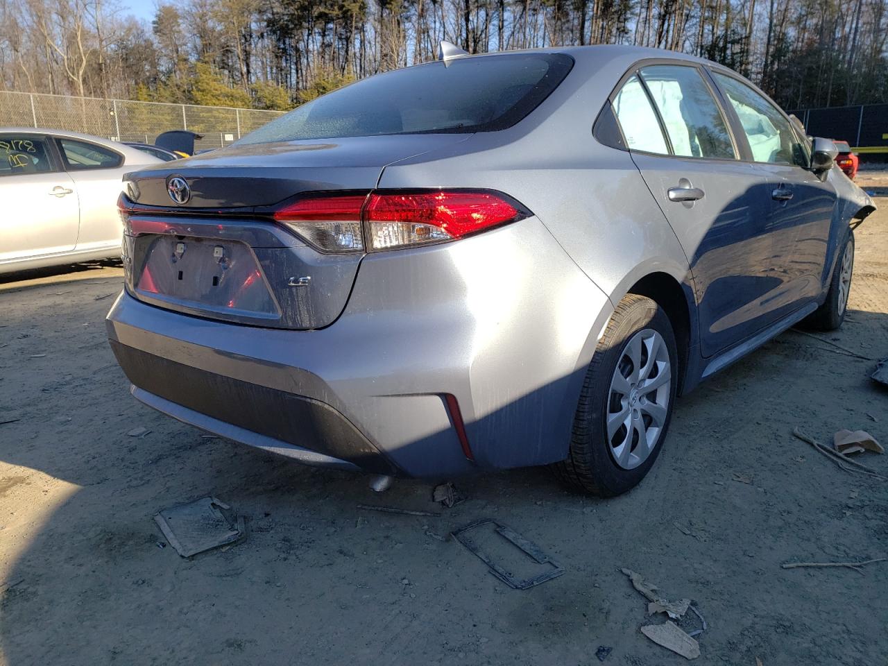Photo 4 from auction – 2021 TOYOTA COROLLA LE with VIN 5YFEPMAE4MP161403