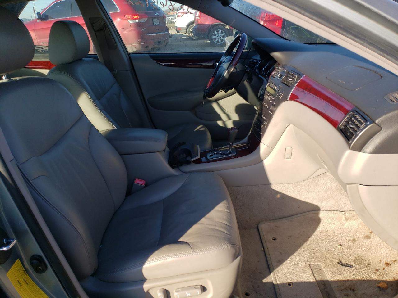 Photo 5 from auction – 2004 LEXUS ES 330 with VIN JTHBA30G040013601