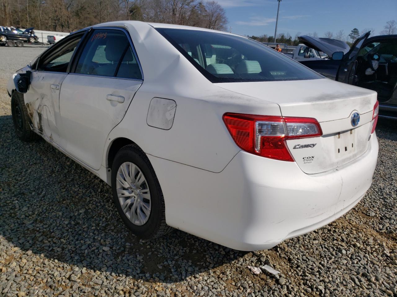 Photo 3 from auction – 2012 TOYOTA CAMRY HYBR with VIN 4T1BD1FK7CU002185