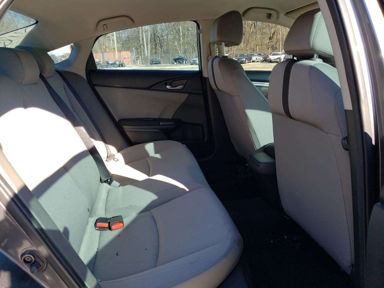 Photo 6 from auction – 2017 HONDA CIVIC LX with VIN 2HGFC2F56HH542518