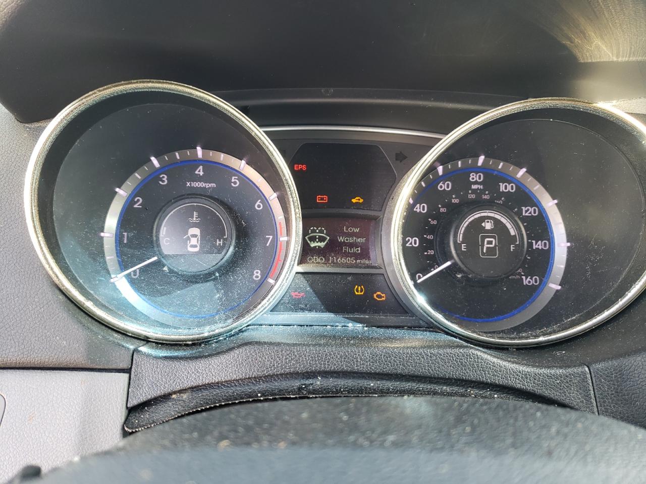 Photo 13 from auction – 2011 HYUNDAI SONATA with VIN 5NPEC4AC0BH119315