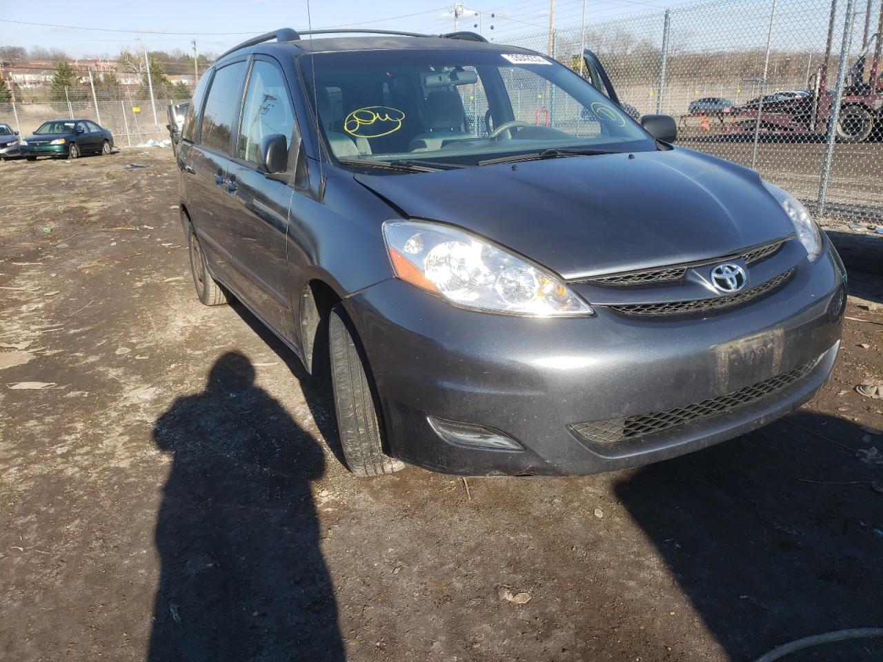 TOYOTA SIENNA CE 2010 with VIN 5TDKK4CC6AS295166 - Photo from auction