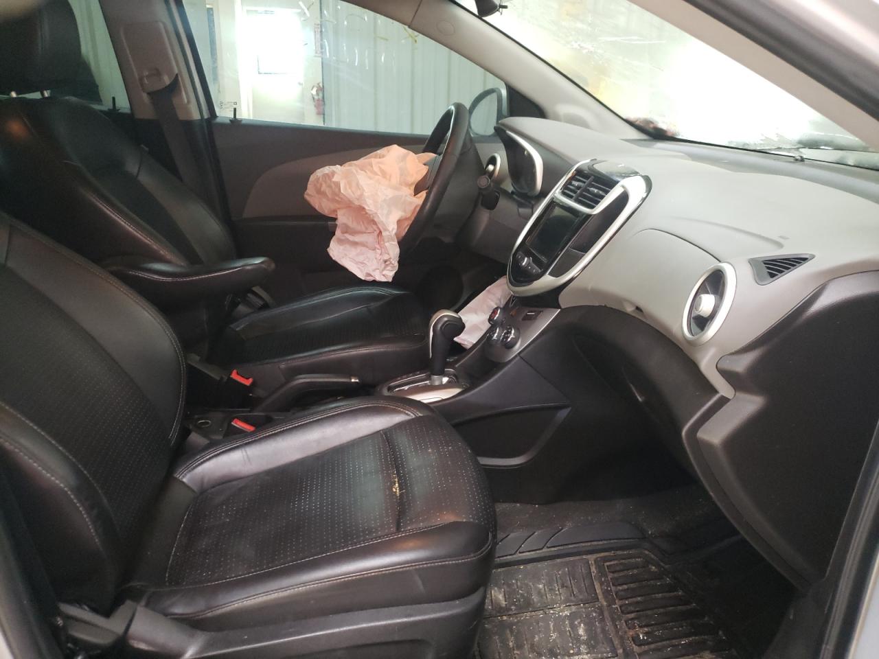 Photo 5 from auction – 2018 CHEVROLET SONIC PREM with VIN 1G1JF5SB0J4108426
