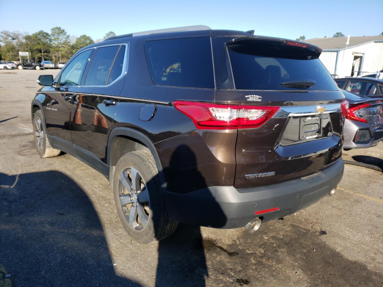 Photo 3 from auction – 2018 CHEVROLET TRAVERSE L with VIN 1GNERHKW4JJ126800