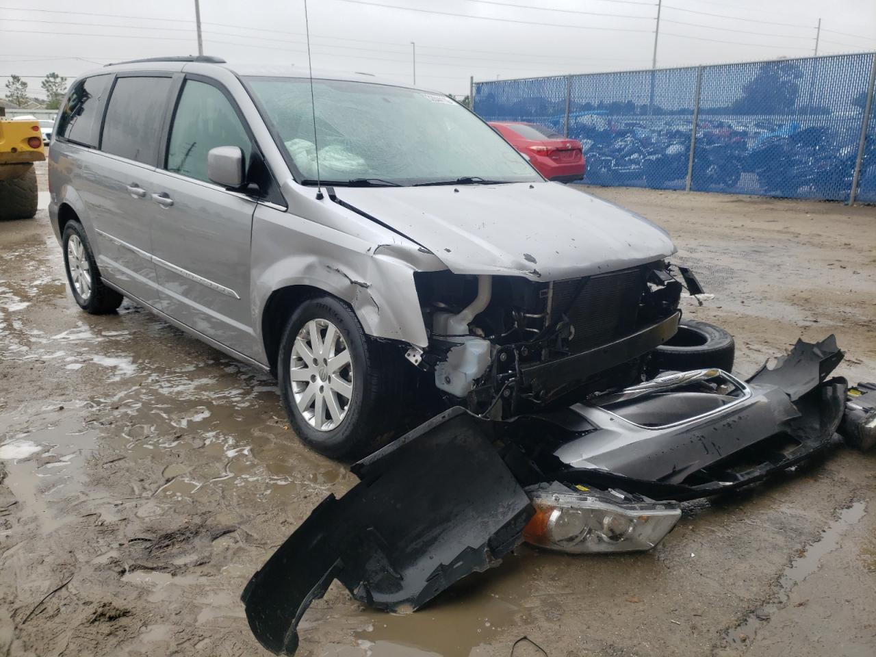 CHRYSLER TOWN & COU 2016 with VIN 2C4RC1BG4GR280469 - Photo from auction