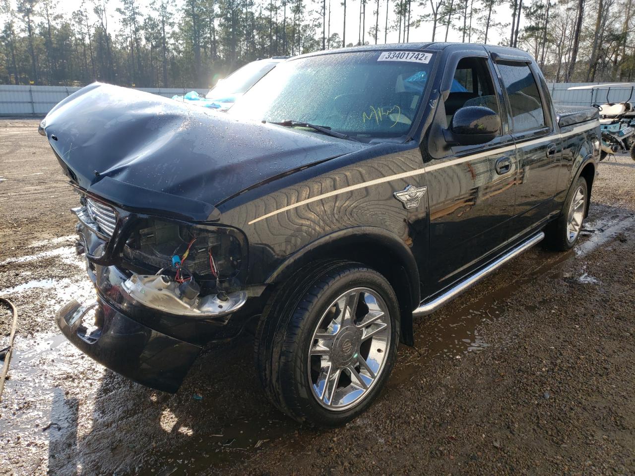 Photo 2 from auction – 2003 FORD F150 SUPER with VIN 1FTRW07323KB62405