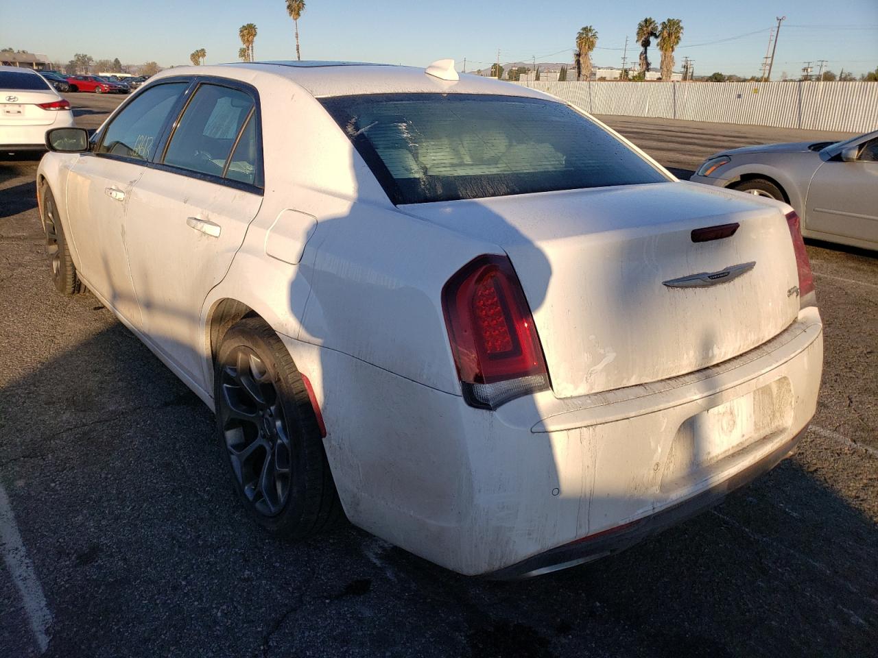 Photo 3 from auction – 2017 CHRYSLER 300 S with VIN 2C3CCABG7HH512175
