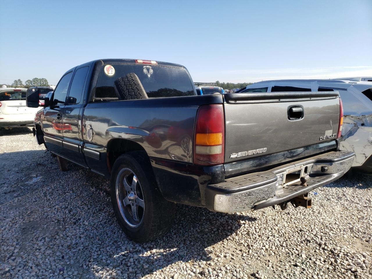 Photo 3 from auction – 2002 CHEVROLET SILVERADO with VIN 2GCEC19T021100994