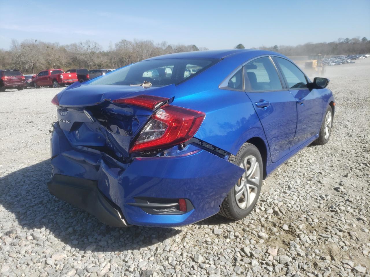 Photo 4 from auction – 2017 HONDA CIVIC LX with VIN 19XFC2F56HE080553