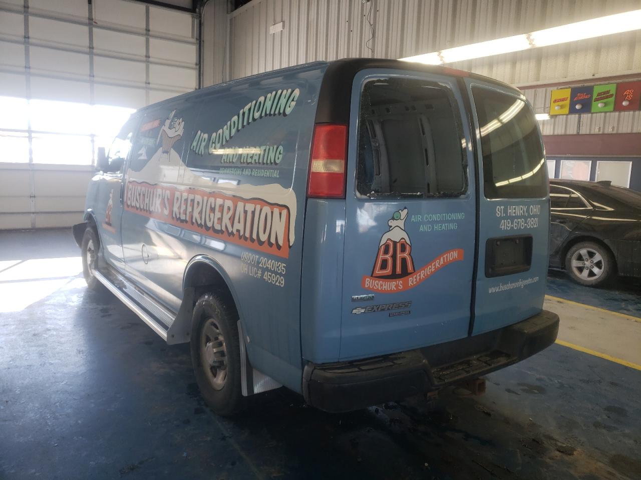 Photo 3 from auction – 2011 CHEVROLET EXPRESS G2 with VIN 1GCWGFFA6B1153178