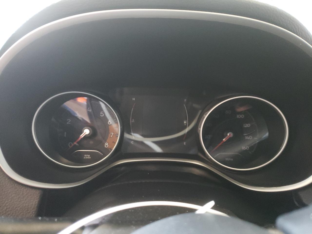 Foto 8 de la subasta – 2019 JEEP COMPASS SP con VIN 3C4NJDAB0KT846600