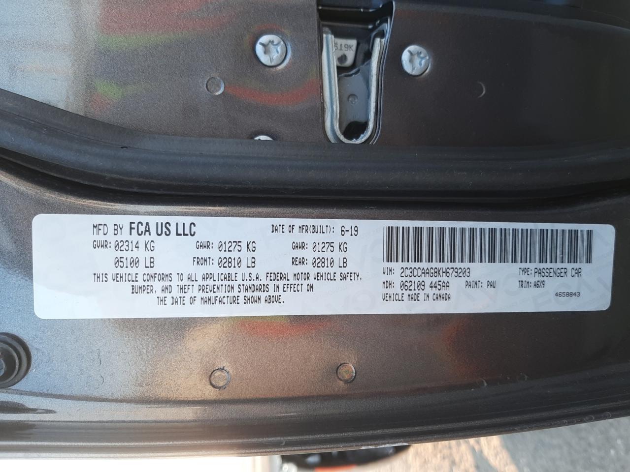 Photo 10 from auction – 2019 CHRYSLER 300 TOURIN with VIN 2C3CCAAG8KH679203