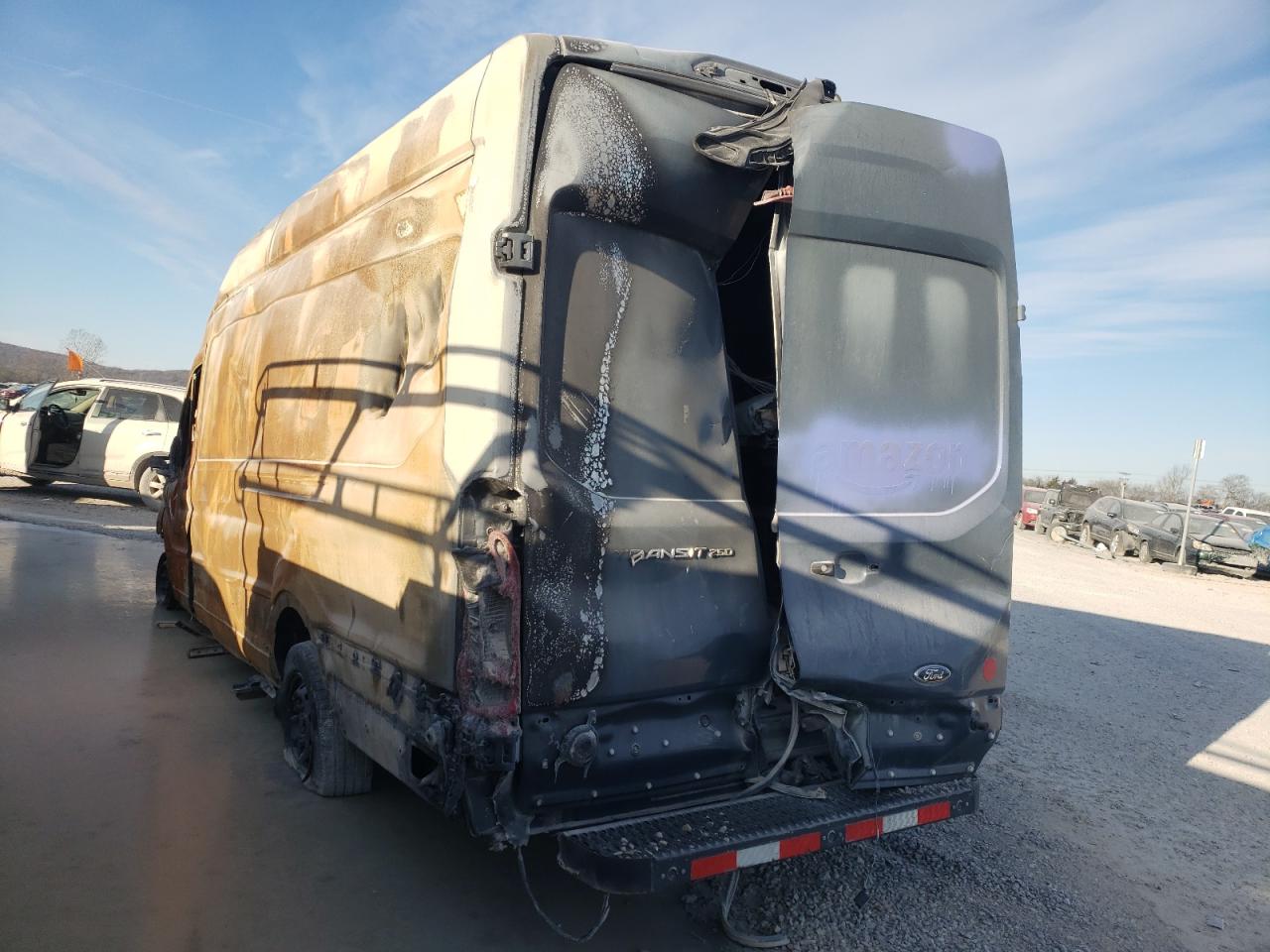 Photo 3 from auction – 2019 FORD TRANSIT T- with VIN 1FTYR3XM5KKA97867