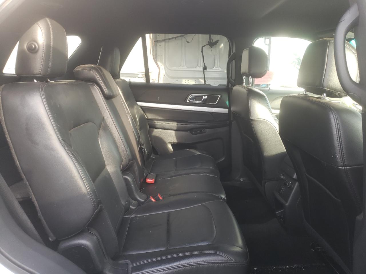 Фото 6 с аукциона – 2017 FORD EXPLORER X с VIN 1FM5K8D89HGB40495