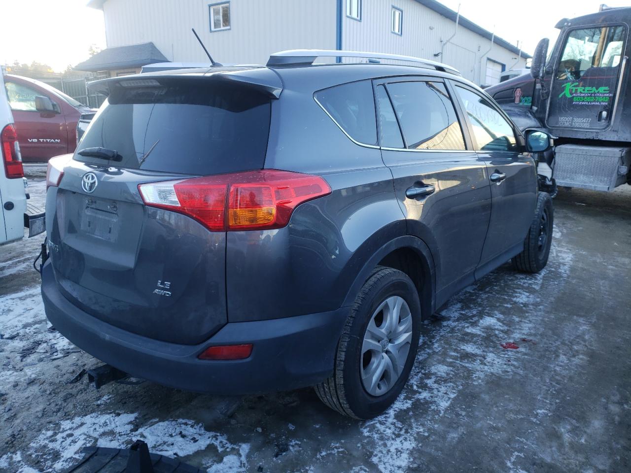 Photo 4 from auction – 2015 TOYOTA RAV4 LE with VIN 2T3BFREV7FW241400