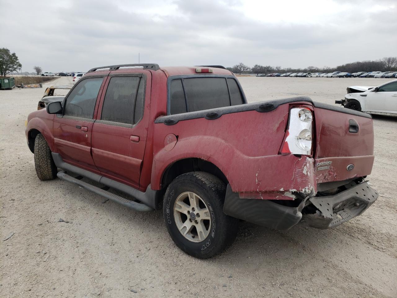 Photo 3 from auction – 2005 FORD EXPLORER S with VIN 1FMZU67K95UB81472