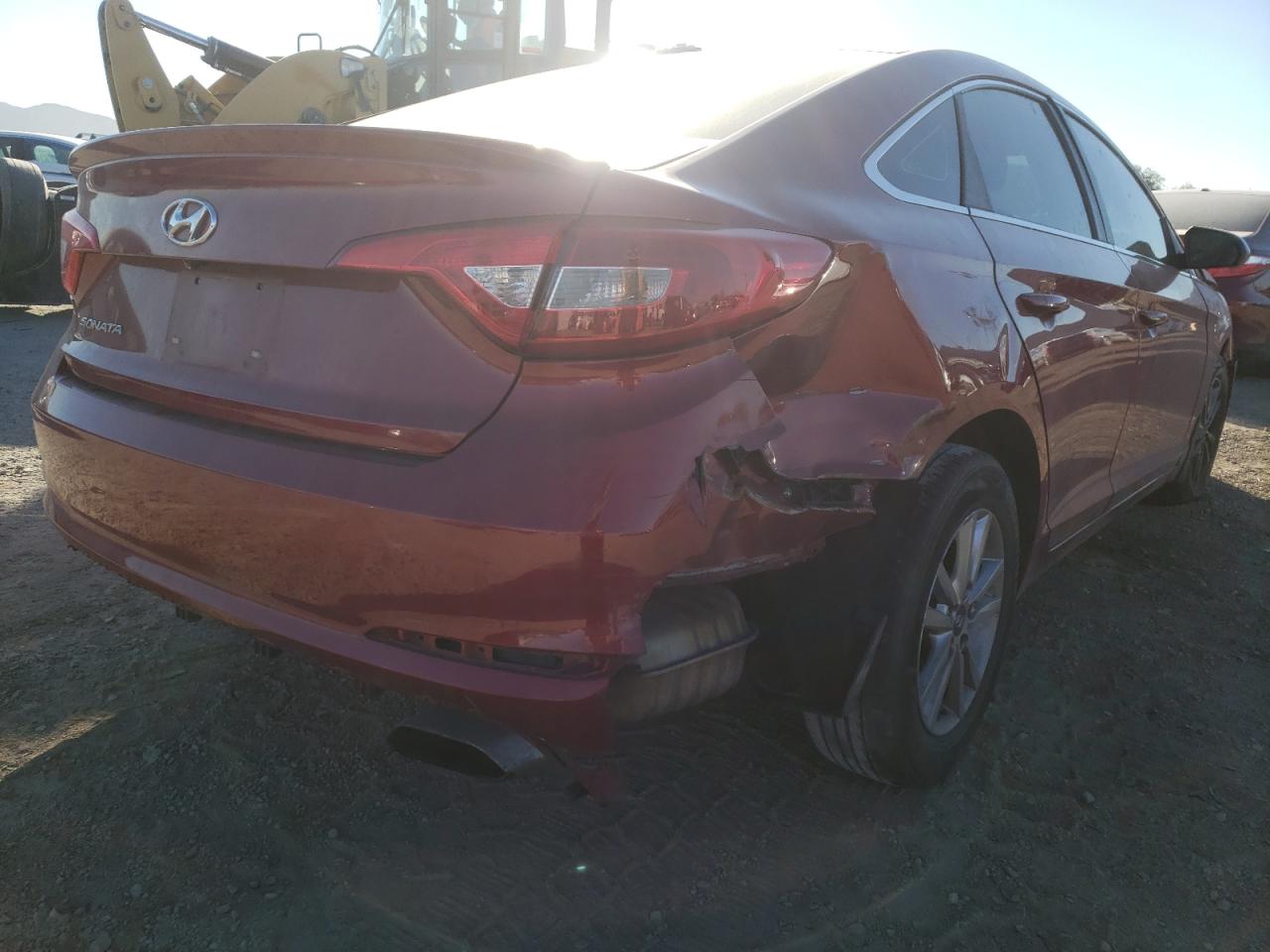 Photo 4 from auction – 2016 HYUNDAI SONATA SE with VIN 5NPE24AF2GH423458