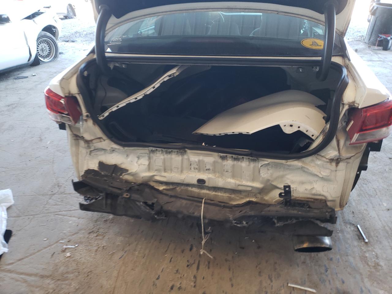 Photo 9 from auction – 2017 KIA OPTIMA LX with VIN KNAGT4L33H5146133