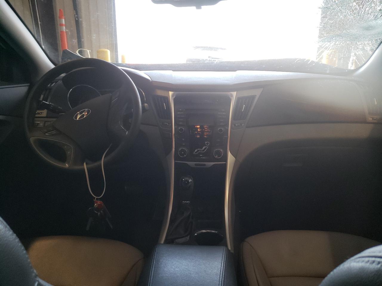 Photo 9 from auction – 2013 HYUNDAI SONATA GLS with VIN 5NPEB4AC0DH708208