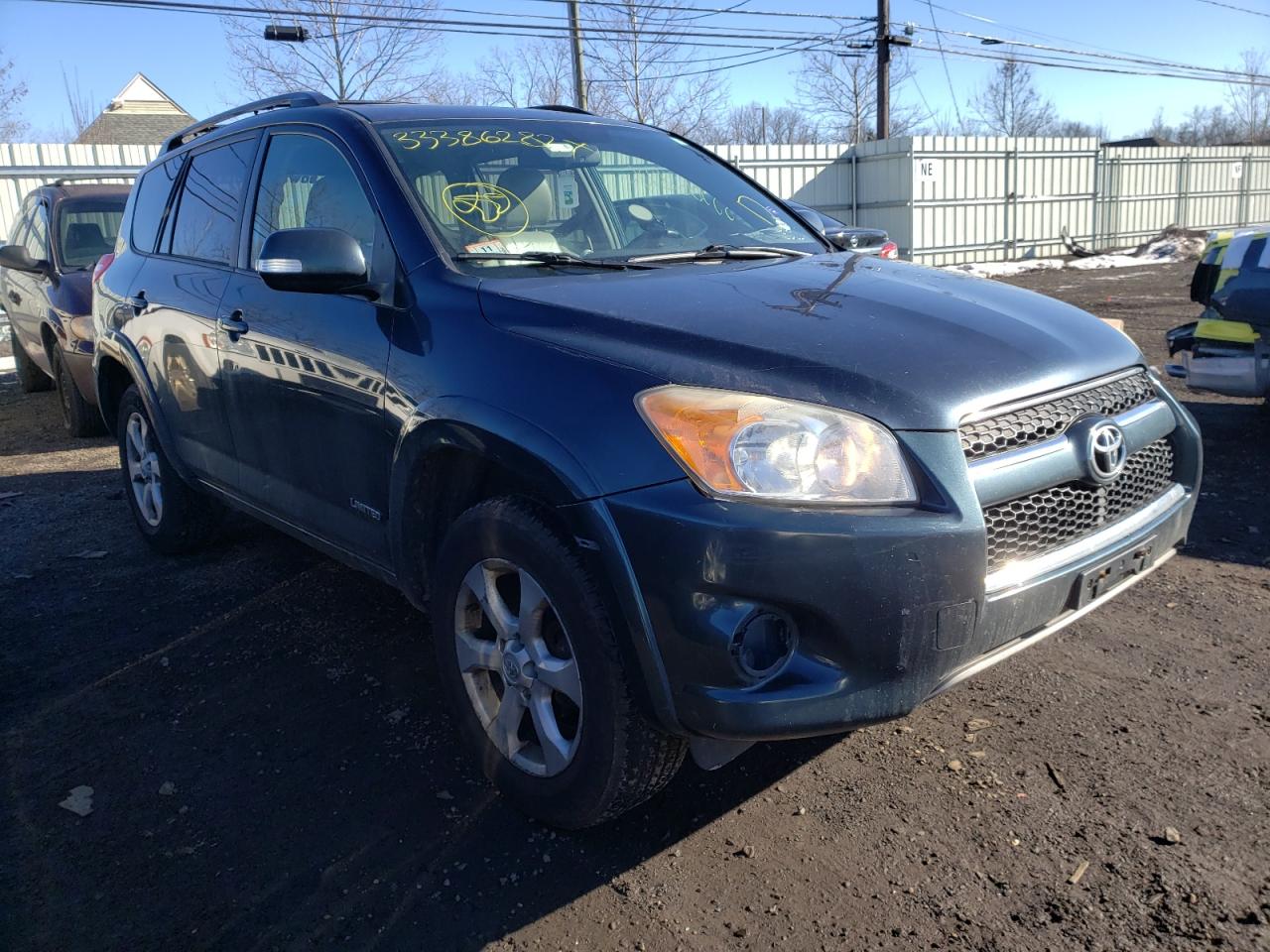 TOYOTA RAV4 LIMIT 2010 with VIN JTMDF4DV6AD026223 - Photo from auction