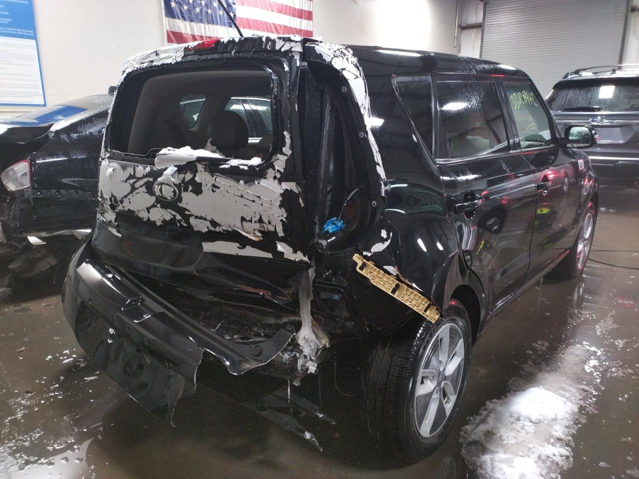 Photo 4 from auction – 2017 KIA SOUL EV + with VIN KNDJX3AE6H7021613