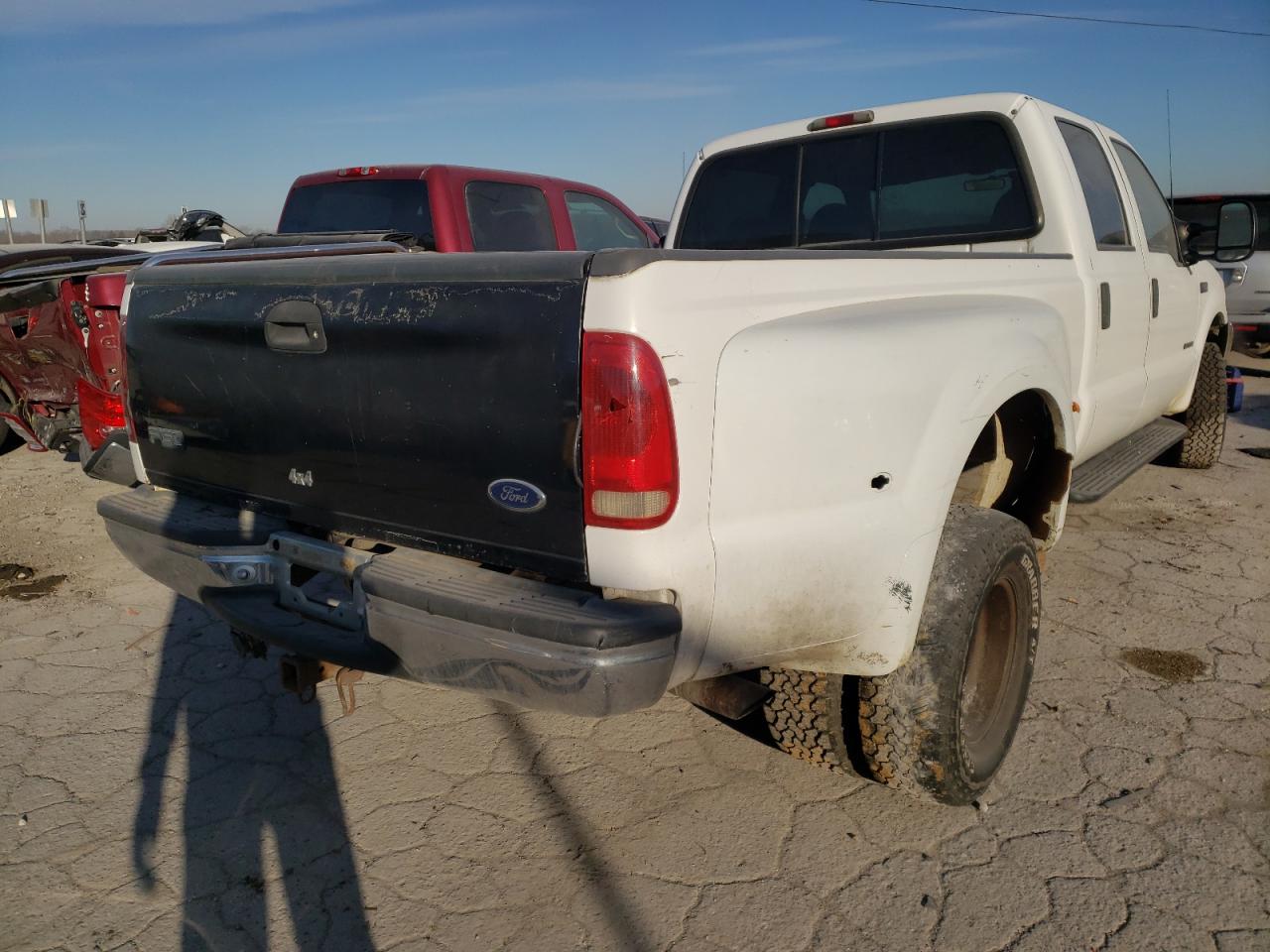 Photo 4 from auction – 2000 FORD F350 SUPER with VIN 1FTWW33F9YEB61682