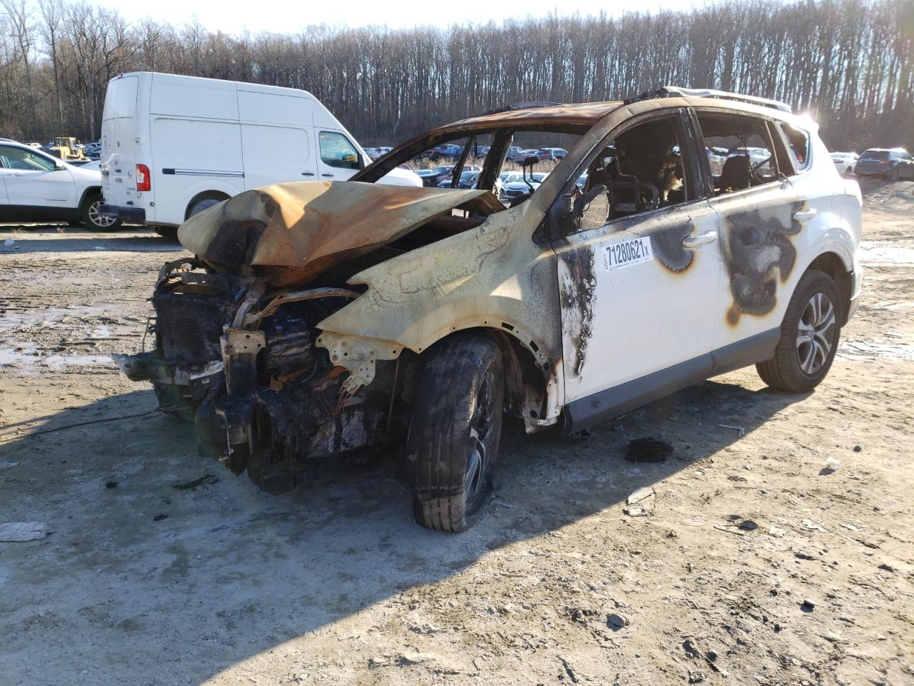 Photo 2 from auction – 2016 TOYOTA RAV4 LE with VIN JTMBFREV5GJ099189