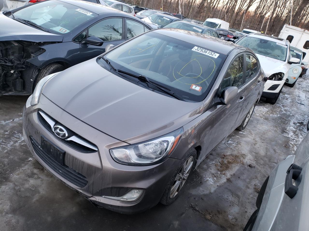 Photo 2 from auction – 2012 HYUNDAI ACCENT GLS with VIN KMHCU4AE5CU084571