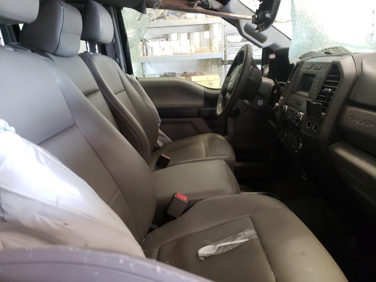 Photo 5 from auction – 2017 FORD F250 SUPER with VIN 1FT7X2B63HEB56569