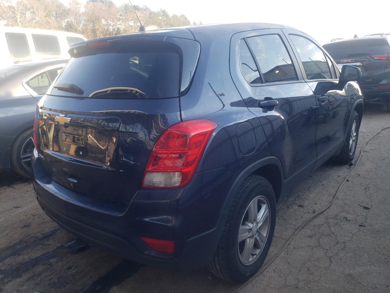 Photo 4 from auction – 2019 CHEVROLET TRAX LS with VIN 3GNCJKSB0KL273747
