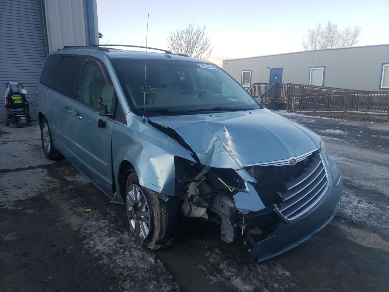 CHRYSLER TOWN & COU 2008 with VIN 2A8HR64X28R767040 - Photo from auction