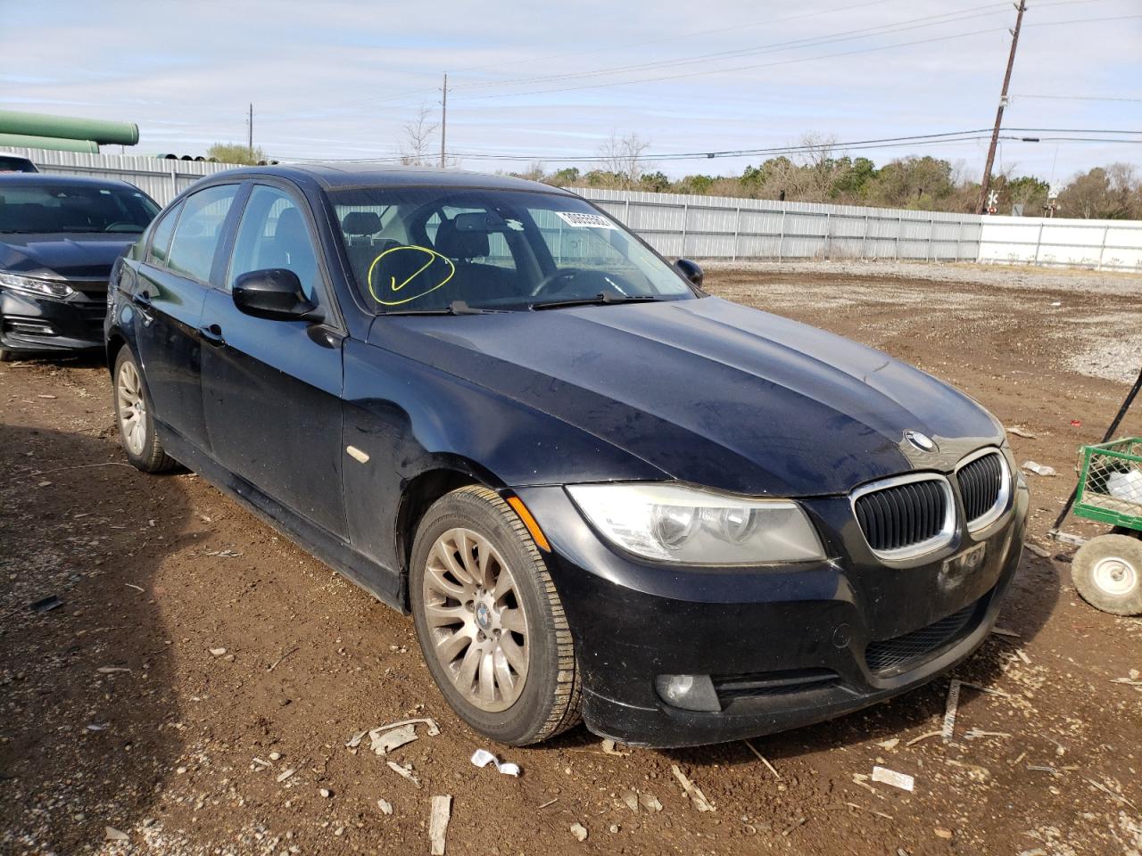 BMW 328 I 2009 with VIN WBAPH77509NM30173 - Photo from auction