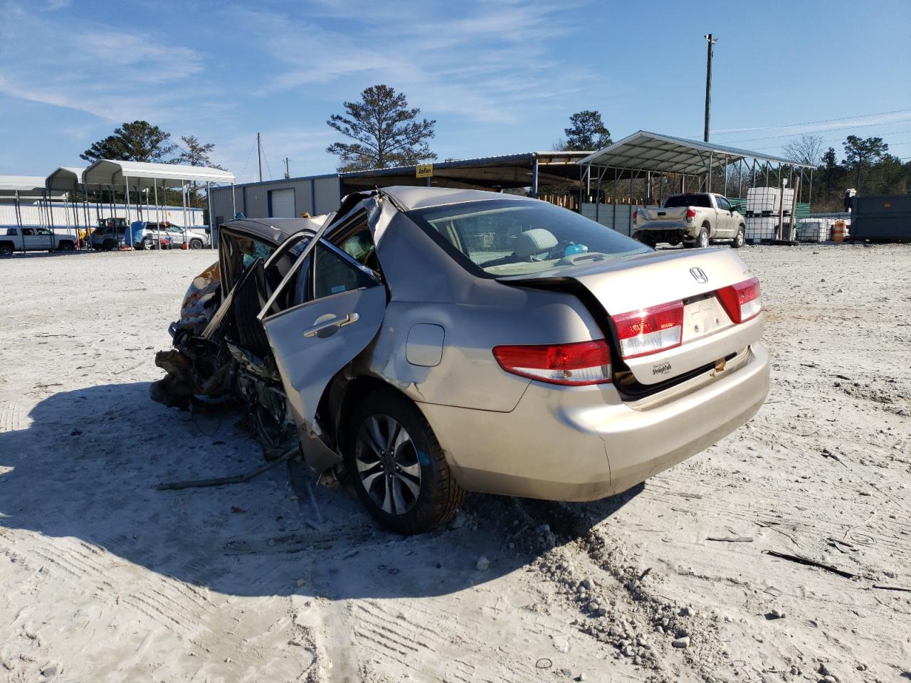 Photo 3 from auction – 2003 HONDA ACCORD LX with VIN 3HGCM56353G700985