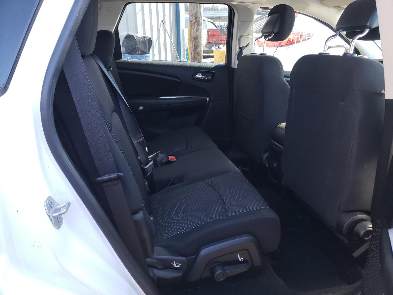 Photo 6 from auction – 2015 DODGE JOURNEY SE with VIN 3C4PDCAB5FT540265