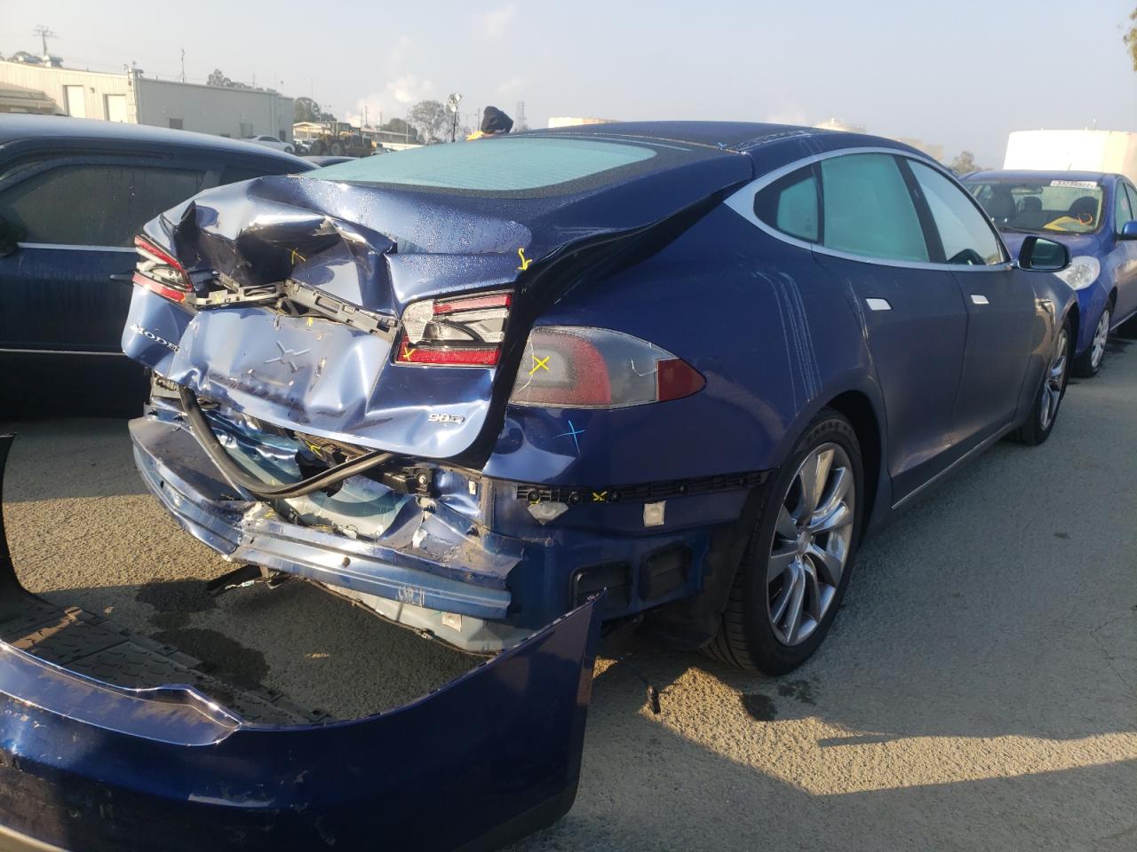 Photo 4 from auction – 2016 TESLA MODEL S with VIN 5YJSA1E27GF128656
