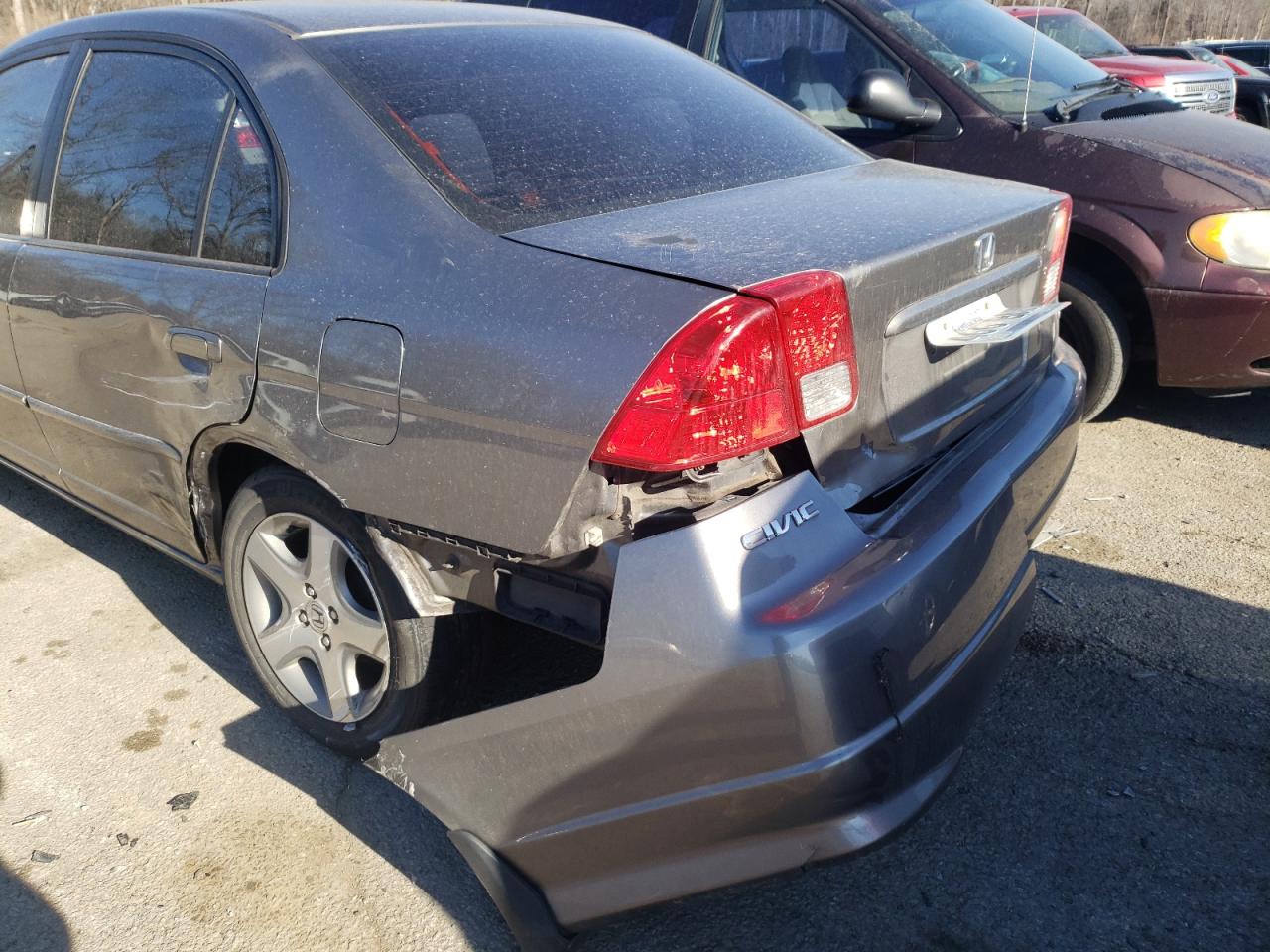 Photo 9 from auction – 2005 HONDA CIVIC EX with VIN 1HGES26765L011706