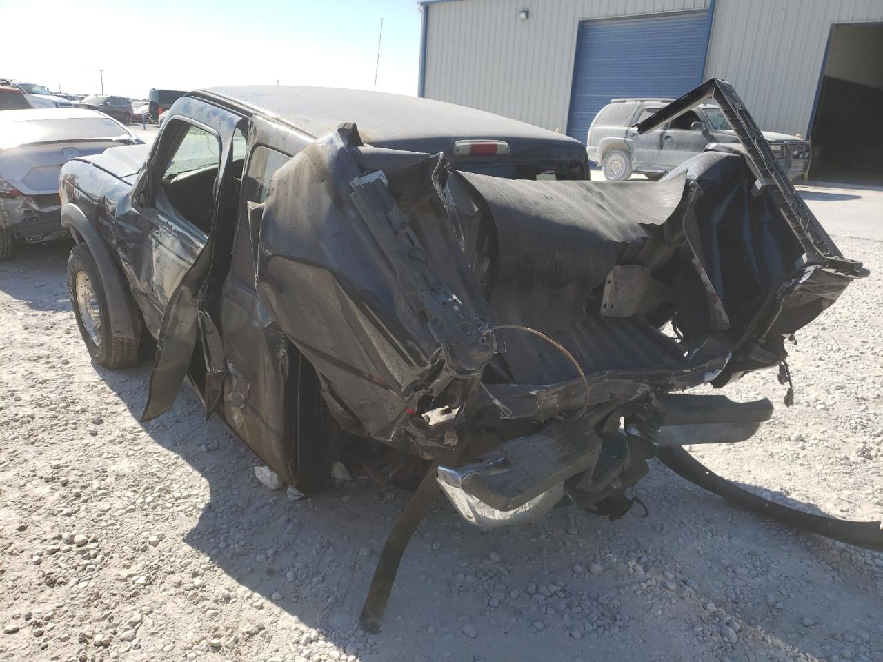 Photo 3 from auction – 2002 FORD RANGER SUP with VIN 1FTZR45EX2TA67280
