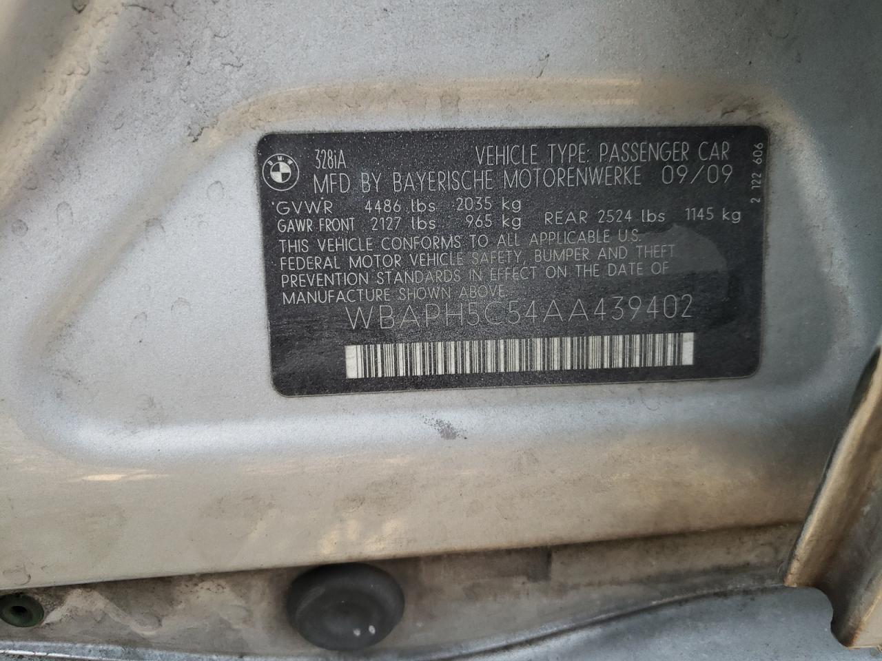 Photo 10 from auction – 2010 BMW 328 I SULE with VIN WBAPH5C54AA439402