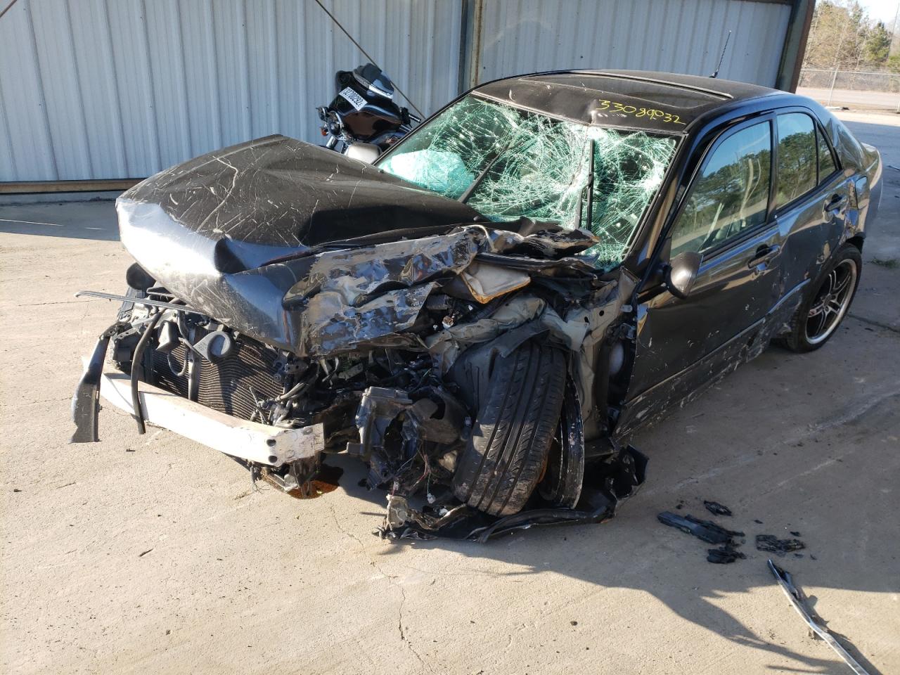 Photo 2 from auction – 2003 LEXUS IS 300 with VIN JTHBD192730070976