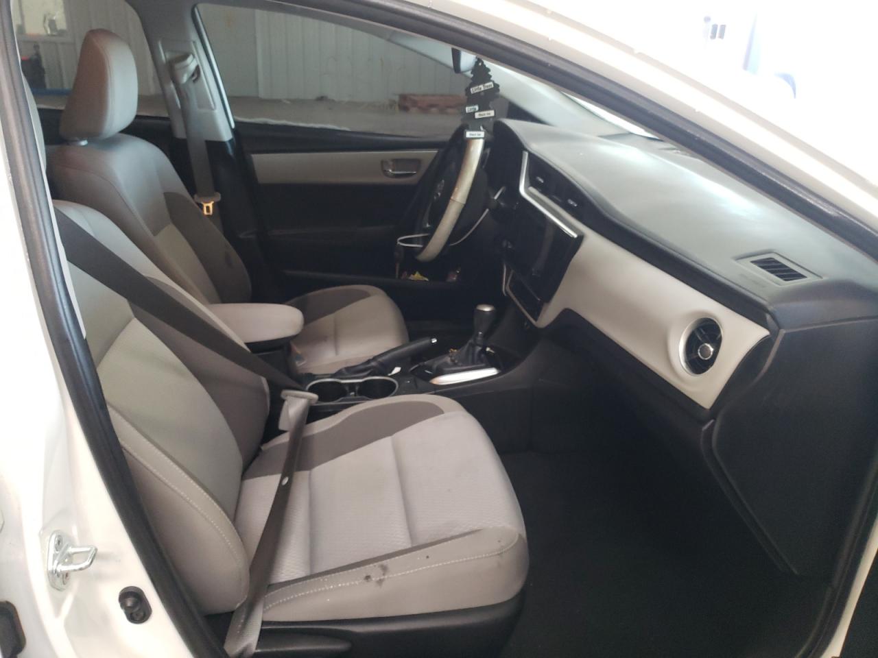 Photo 5 from auction – 2018 TOYOTA COROLLA L with VIN 5YFBURHE5JP830806