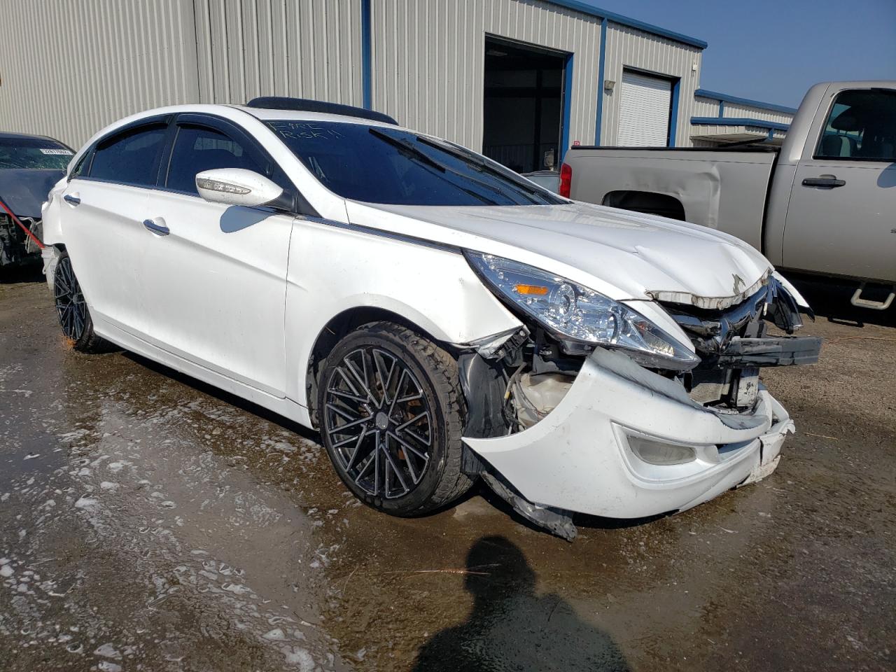 HYUNDAI SONATA 2011 with VIN 5NPEC4ACXBH198878 - Photo from auction