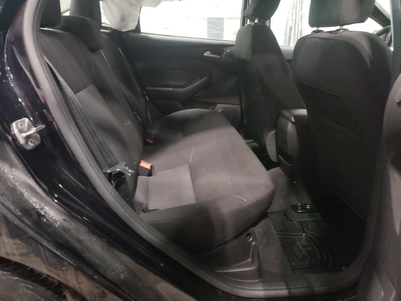 Photo 6 from auction – 2017 FORD FOCUS SEL with VIN 1FADP3H24HL339168